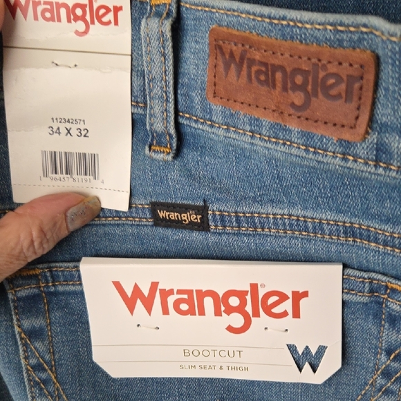 Wrangler Men's Light Blue Straight Jeans - Picture 3 of 5
